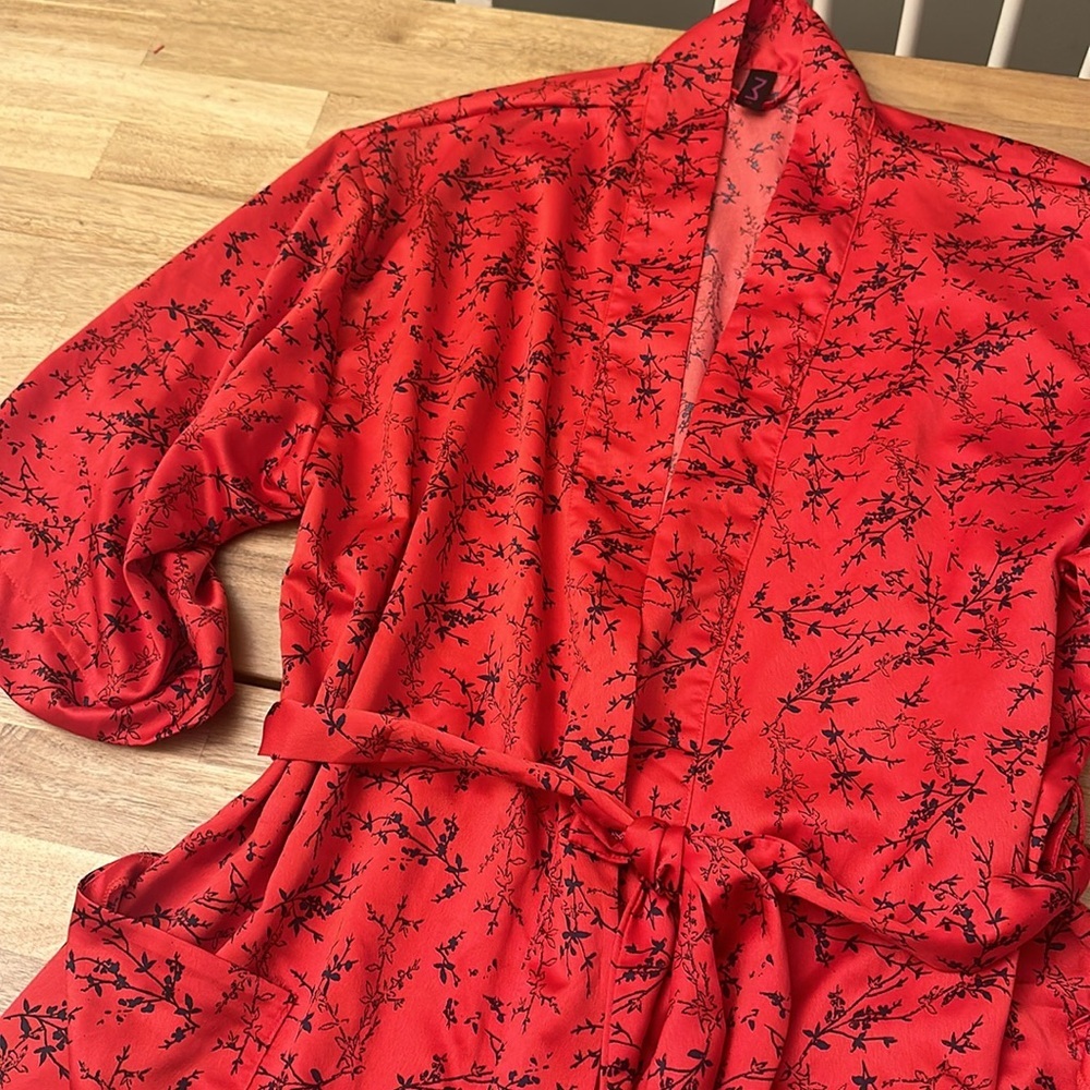 MAIDENFORM SATIN ROBE - Picture 3 of 5